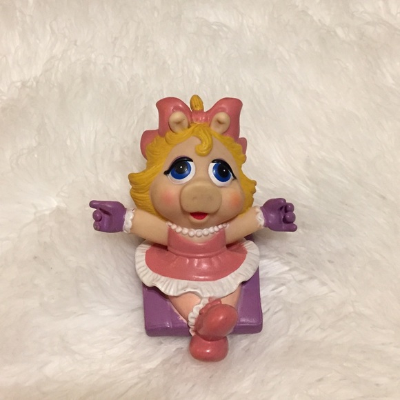 Vintage Squeaky Toy Miss Piggy Bath Toy Sesame Street Collector Figure - Picture 2 of 8